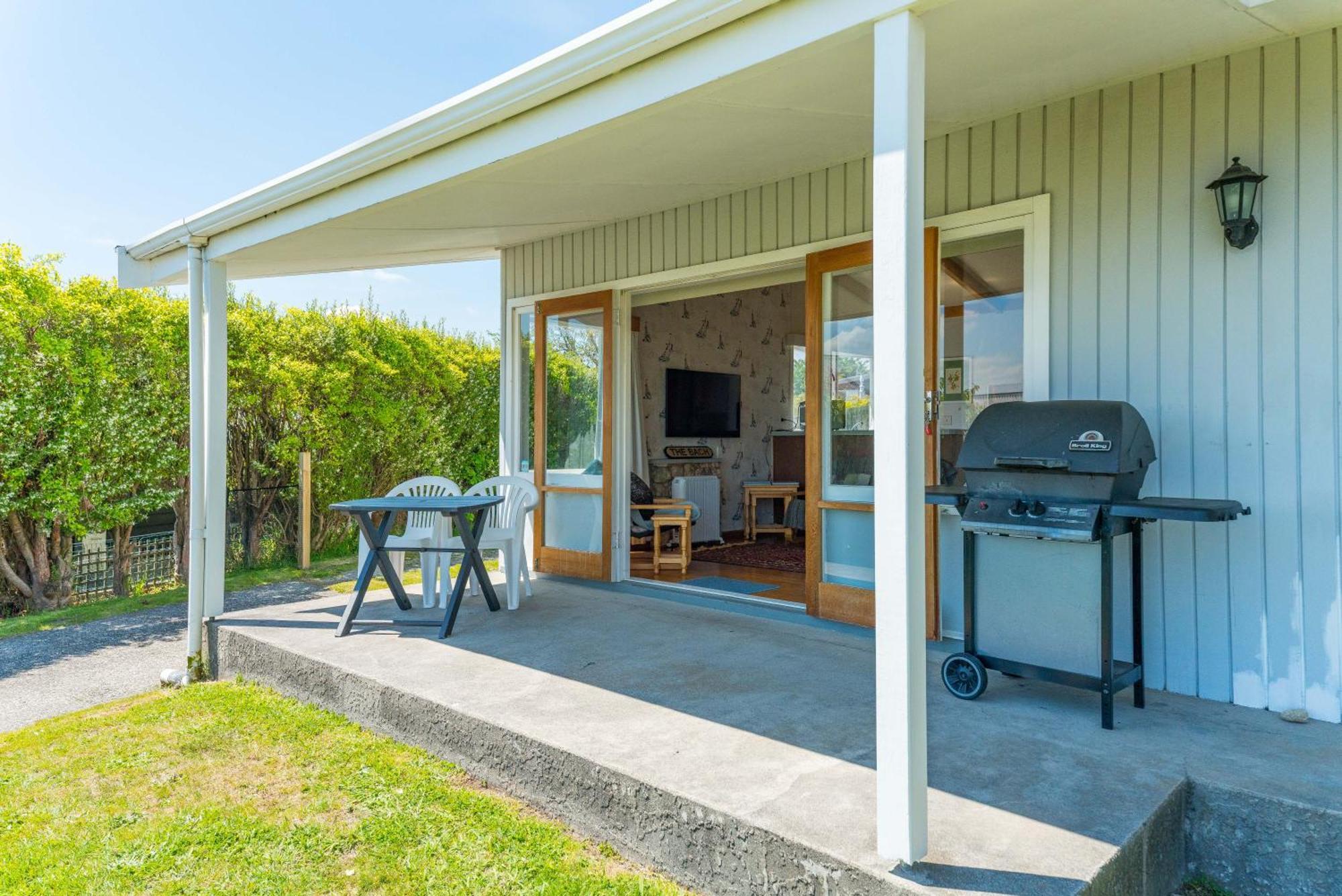 Lakeview Cottage - Rainbow Point Holiday Home Taupo Exterior photo